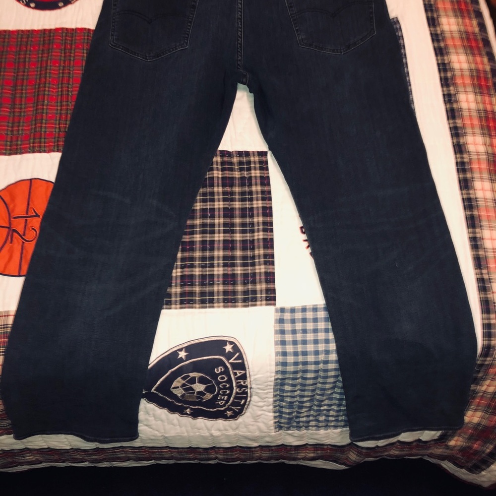 Premium Levi’s slim tapered size 42/32